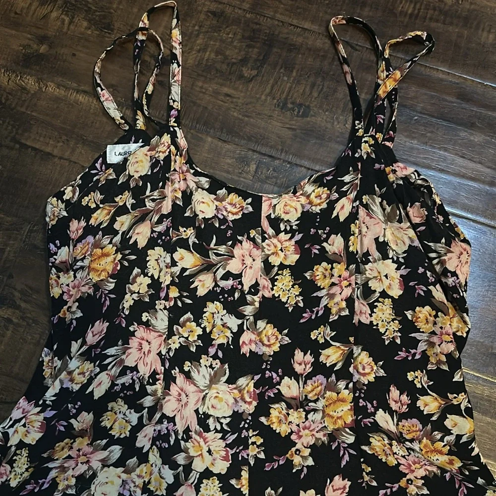 Vintage Floral Romper by Lauren Brooke Size M - Picture 2 of 3